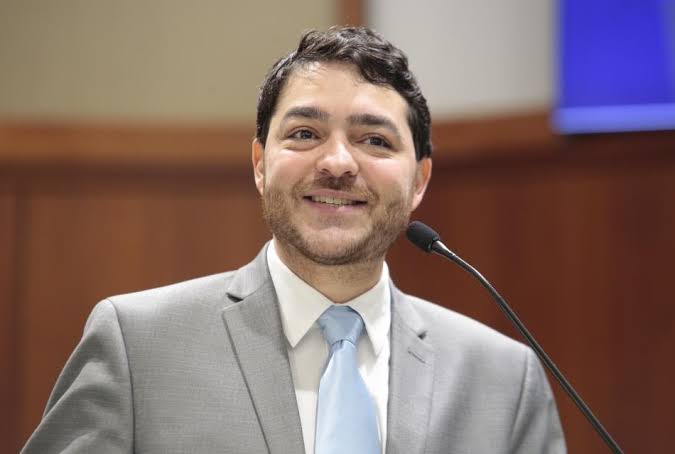 Henrique Arantes Destinou mais de 4.7 milhões em Emendas para Senador Canedo