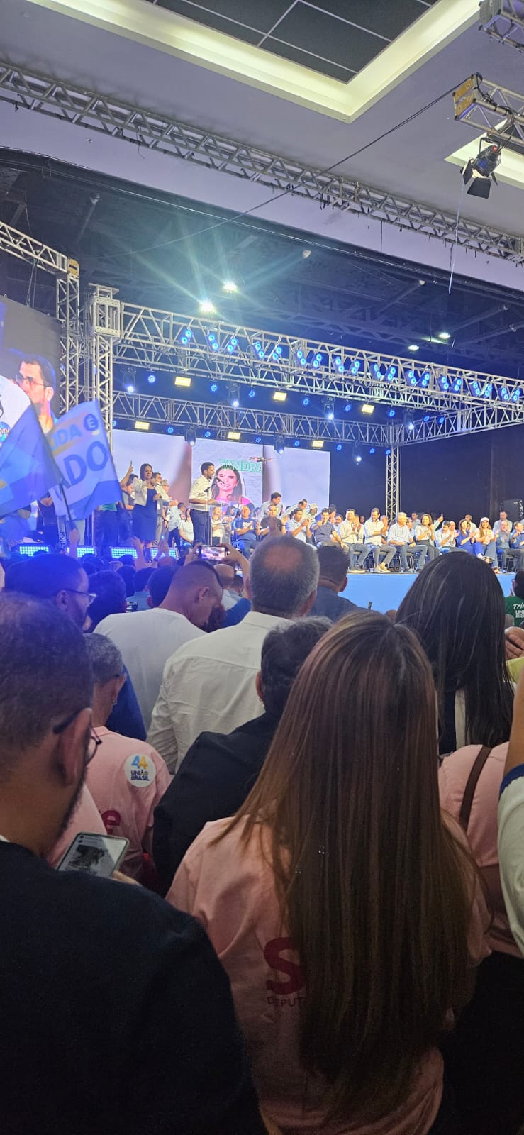 Ronaldo Caiado recebe apoio massivo em Encontro Nacional do União Brasil e se consolida como força política para as eleições presidenciais