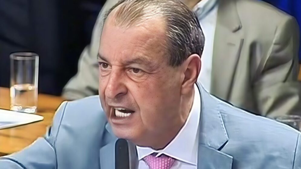 Em audiência tensa, Omar Aziz cobra asfaltamento da BR-319 e rebate Marina Silva: “Ela fala de seis mortes, eu vi 15 mil morrerem sem oxigênio”