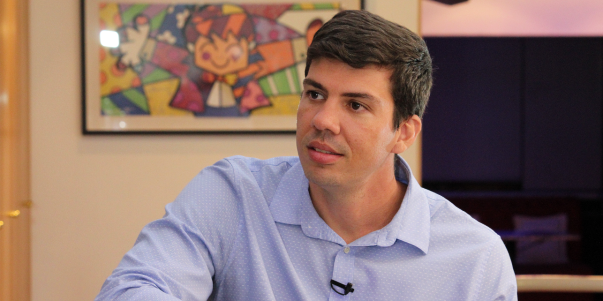 Pedro Sales desponta como nome forte da ala caiadista para deputado federal em Goiás