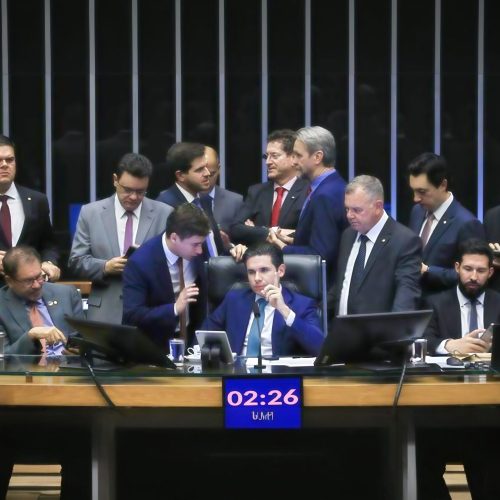 Câmara aprova a urgência da PEC da anistia