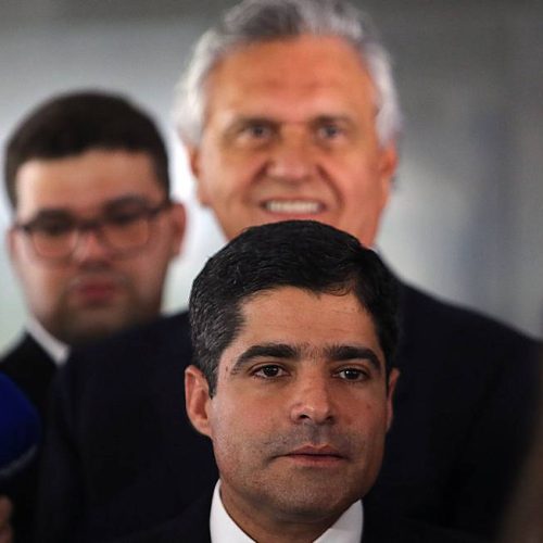 União Brasil em crise: ACM Neto pode assumir comando nacional após investigação da PF contra Rueda